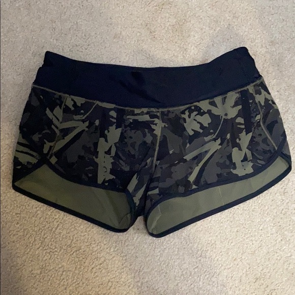 lululemon athletica Pants - lululemon Speed Short h2o (8)